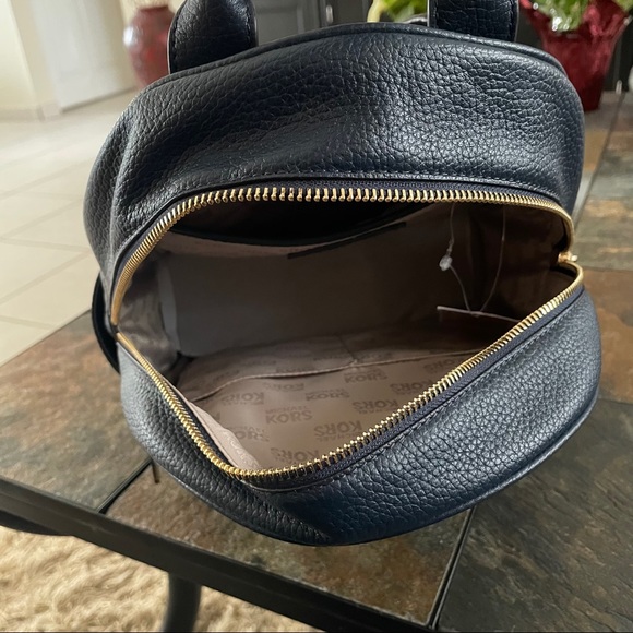 NWT Michael Kors Medium Abbey Leather Backpack - Picture 9 of 11